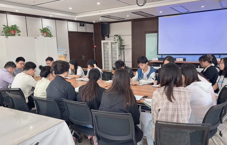 內(nèi)部培訓(xùn)丨筑牢質(zhì)量基石，淬煉專業(yè)鋒芒，造價部《一季度質(zhì)量審核》專題培訓(xùn)會圓滿結(jié)束